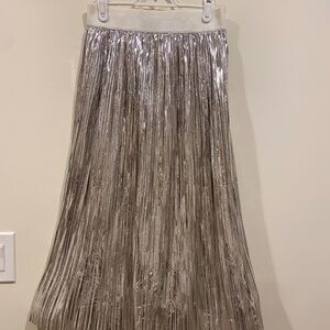BRAND NEW Alice + Olivia Metallic Skirt Size 4